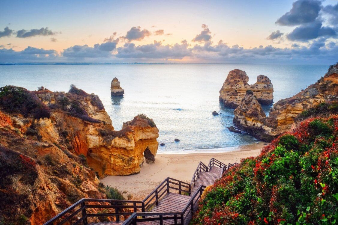 Voyages au Portugal et au-delà : comment allier vacances et divertissements en ligne