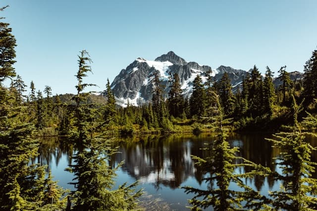 Conseils pour préparer votre premier voyage en haute montagne